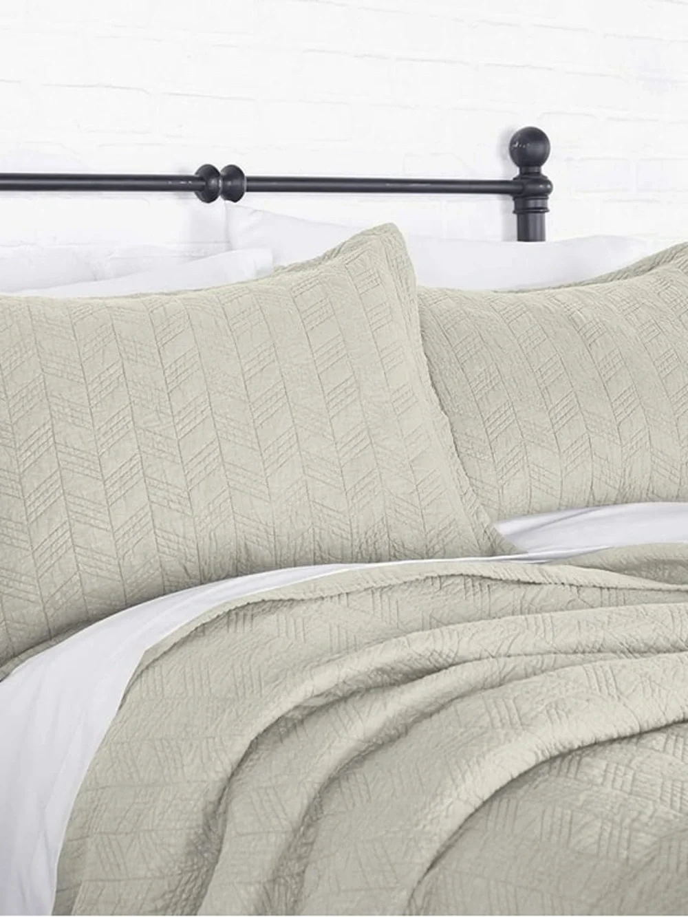 Textured Quilted Bedspread Set in Light Beige - 3 piece queen cotton quilt set